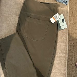 Brand new pants sizes 18-20 brand NYDJ and Jag and Tahari and counterpart